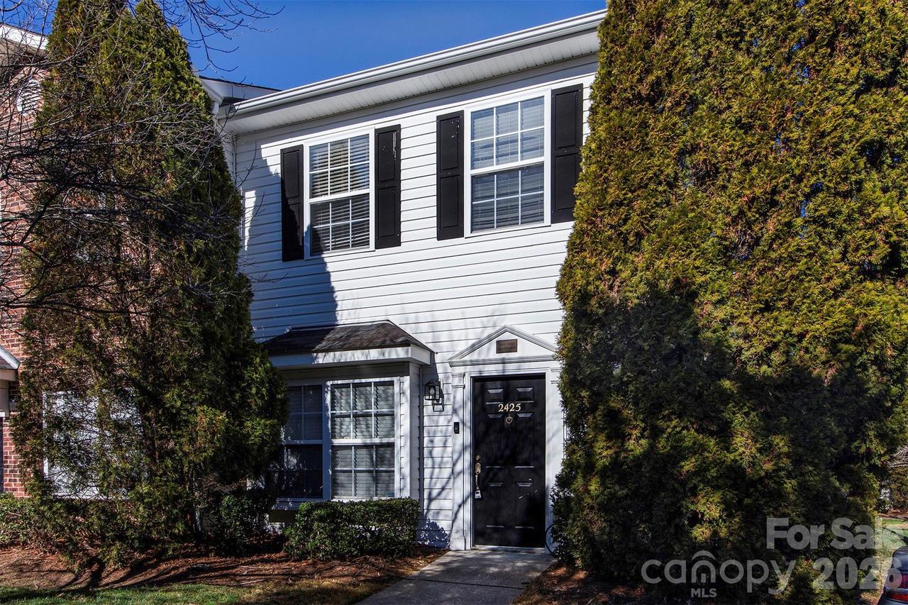 2425 Ryerson Ct., Charlotte, NC 28213