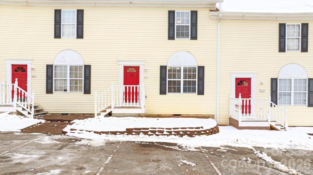 1055 19th St., Hickory, NC 28601