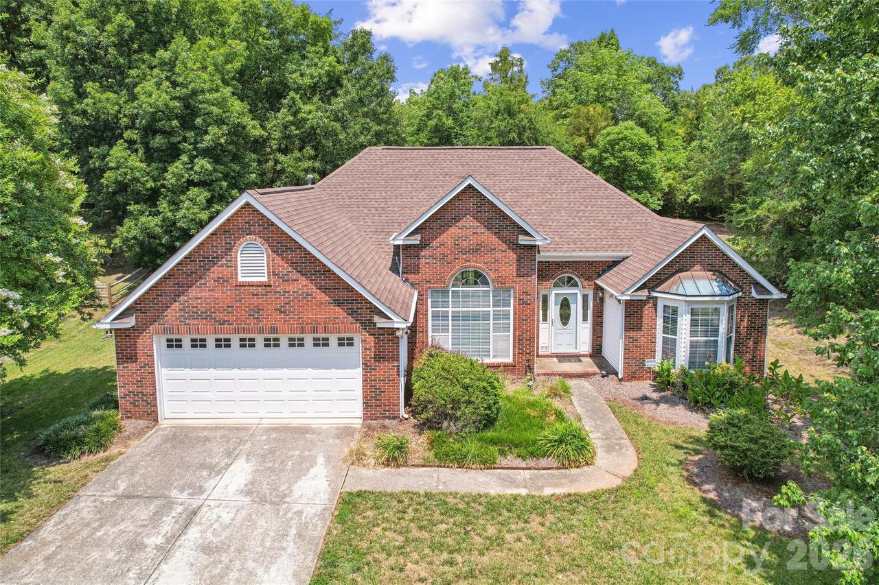 12408 Sandringham Pl., Charlotte, NC 28262