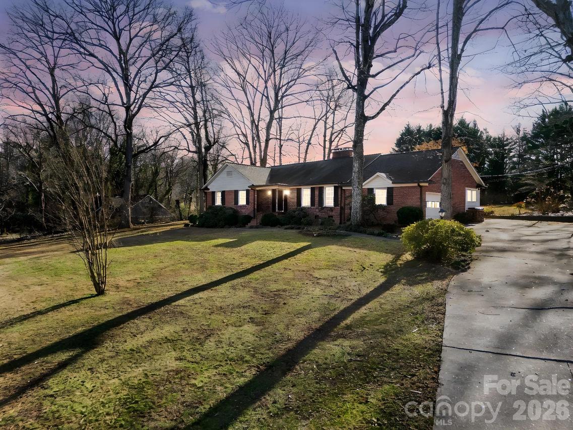210 Labans Ln., Lincolnton, NC 28092