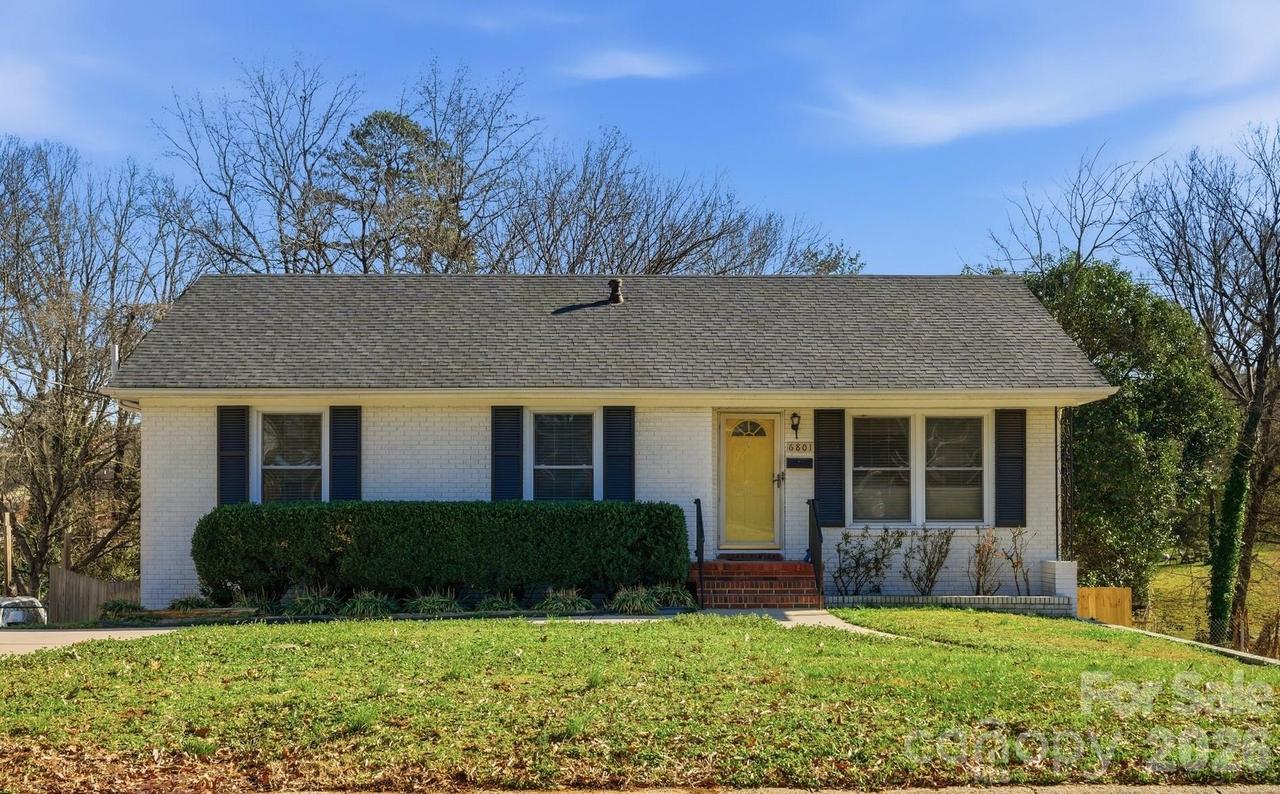 6801 Starcrest Dr., Charlotte, NC 28210