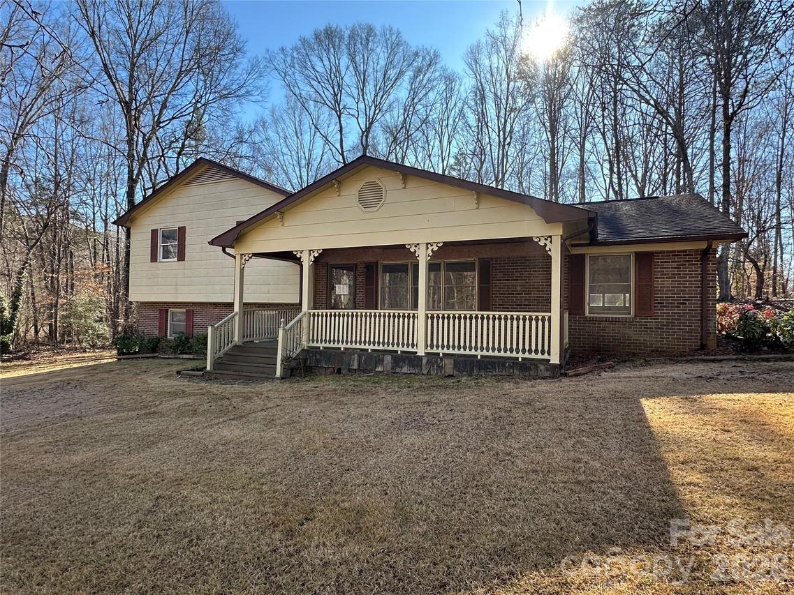 219 Sunset Cir., Mocksville, NC 27028