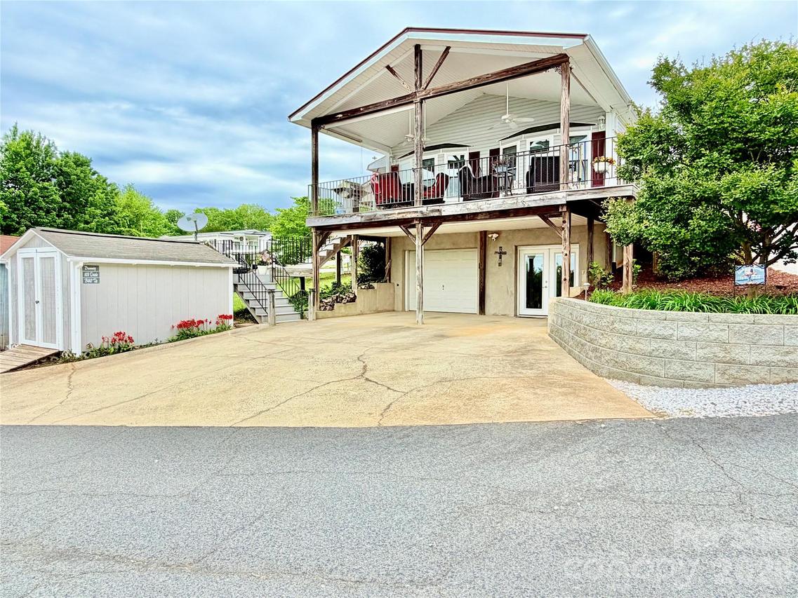 103 Oriole Rd., New London, NC 28127