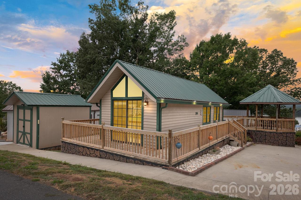 123 Grand View Dr. #B180/181, New London, NC 28127