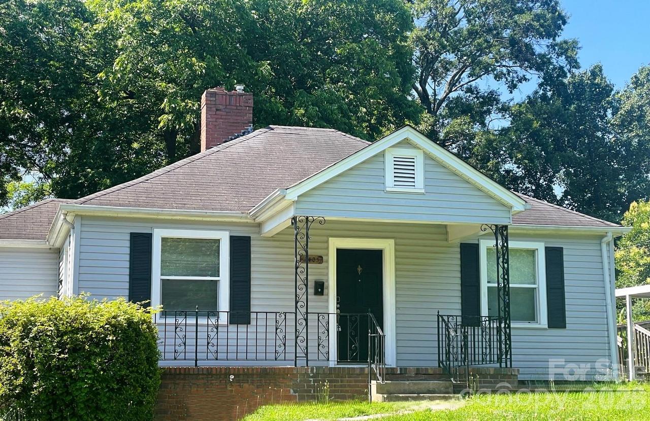 2405 Greenland Ave., Charlotte, NC 28208
