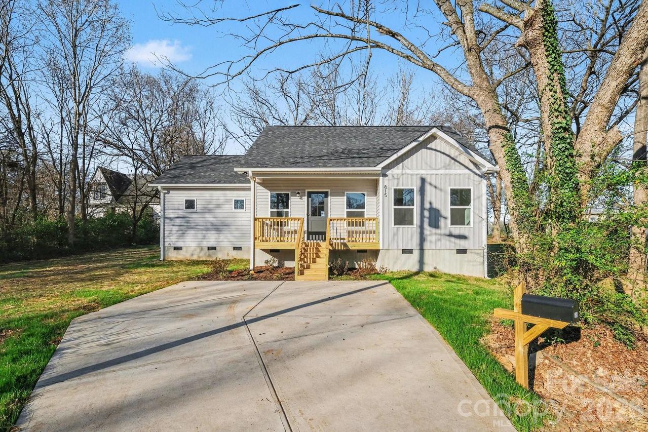 815 Leonard Ln., Salisbury, NC 28144