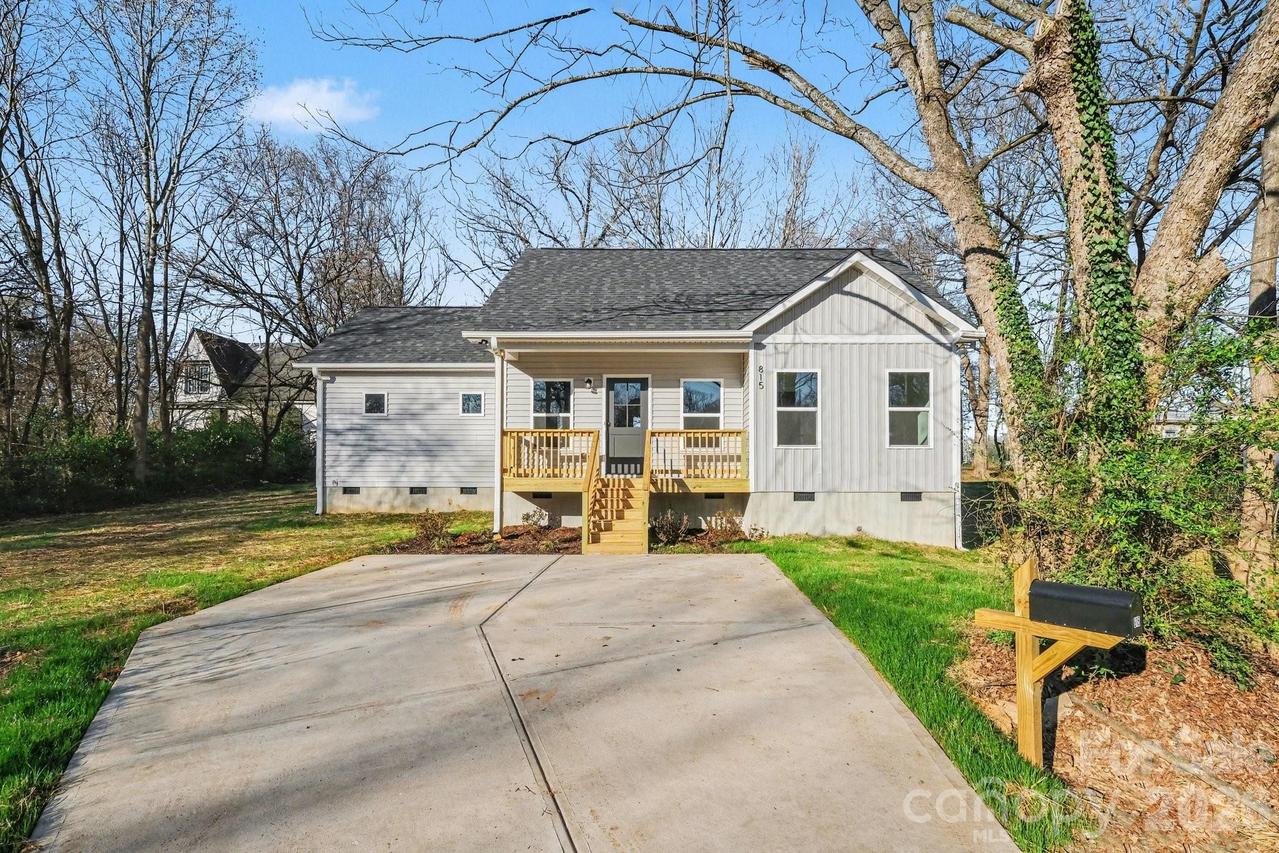 815 Leonard Ln., Salisbury, NC 28144