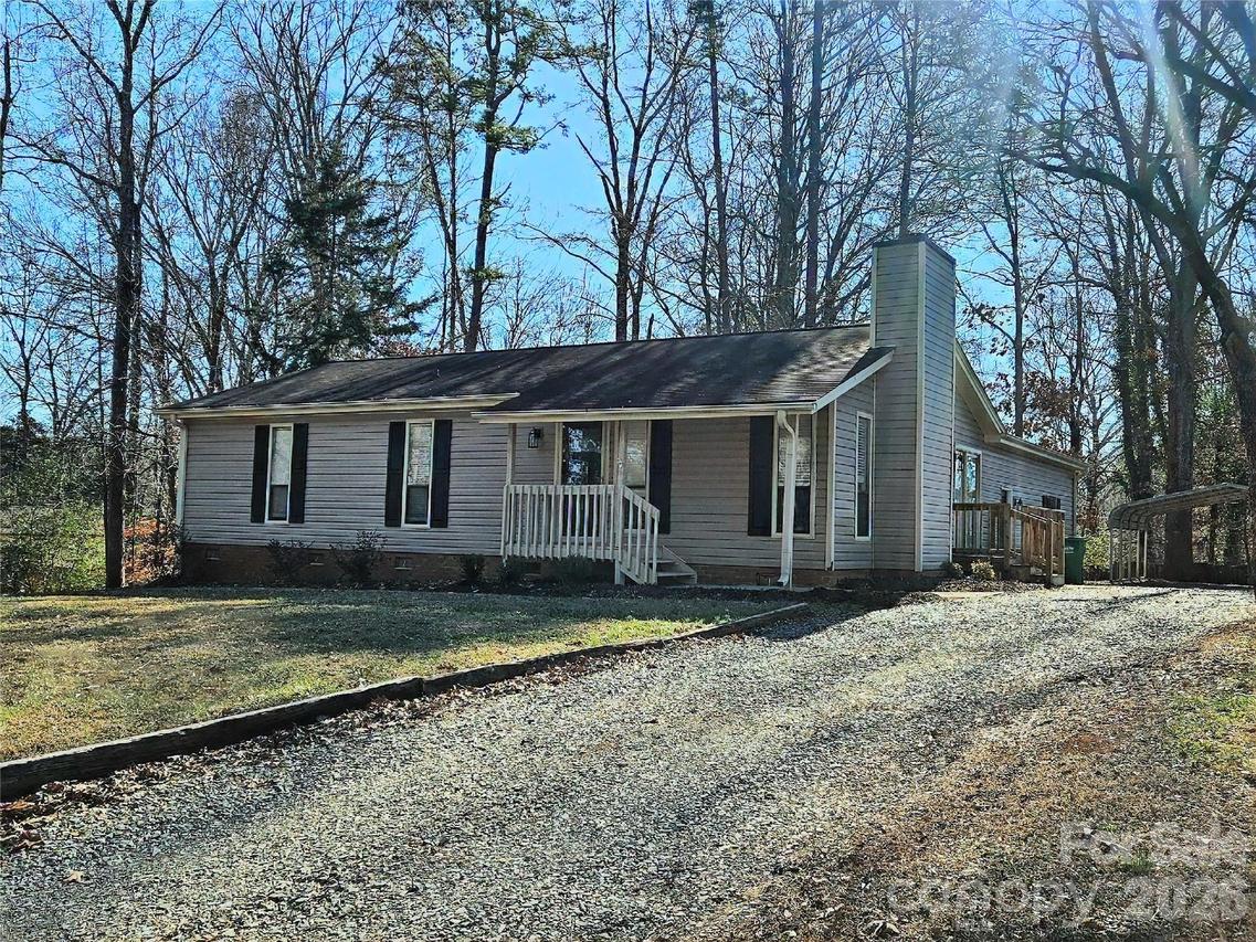 506 Settlement Dr., Midland, NC 28107