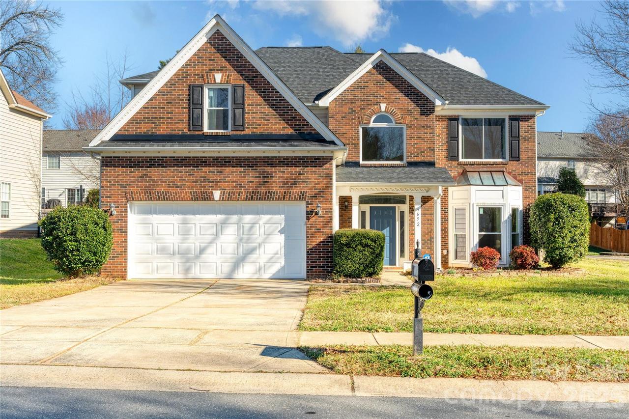 5652 Cambridge Bay Dr., Charlotte, NC 28269