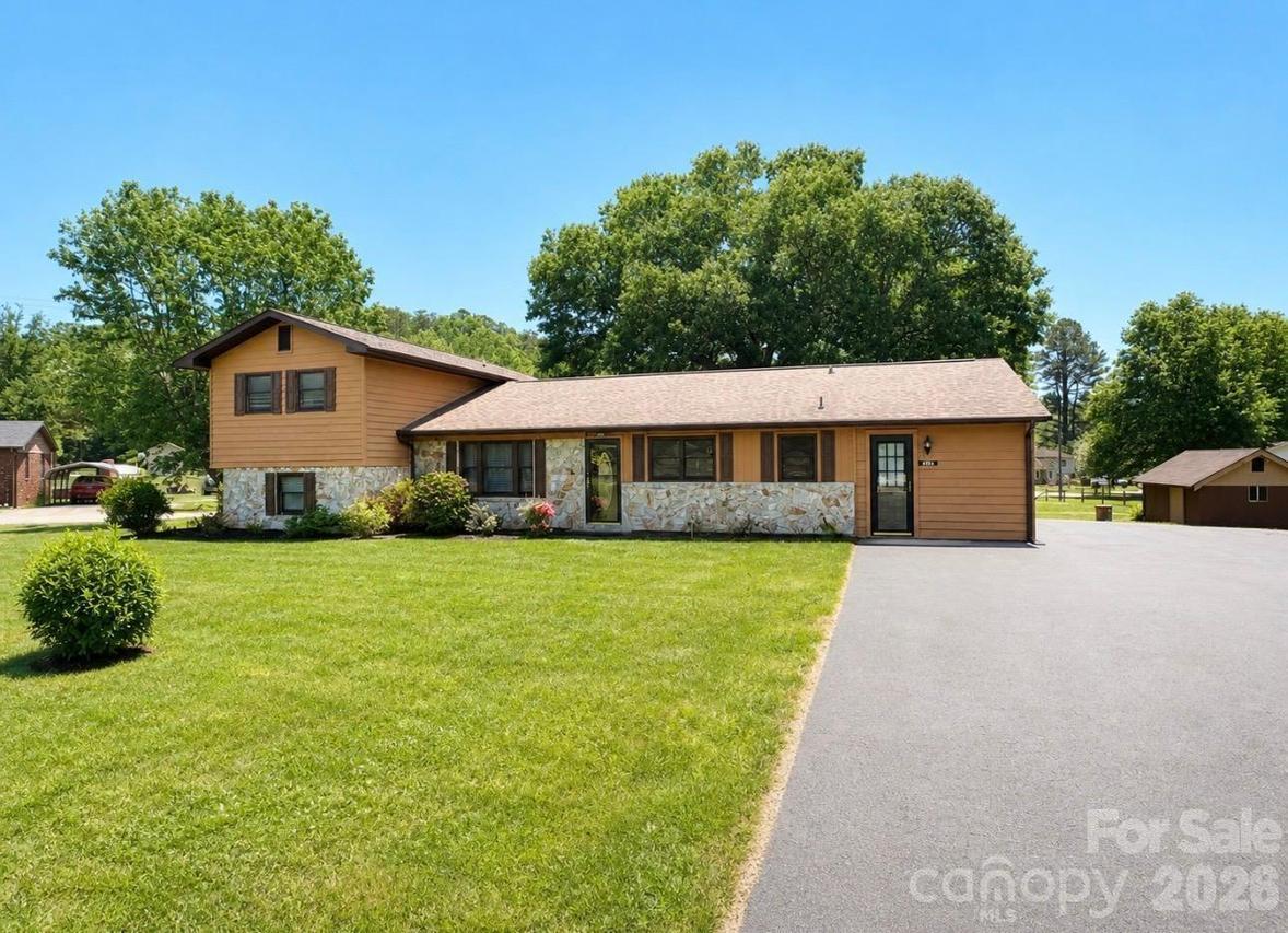 3253 Us 70 Hwy., Marion, NC 28752