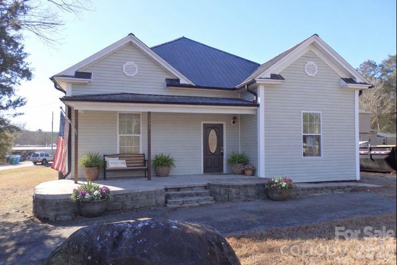 491 W Peacock Ave., Denton, NC 27239