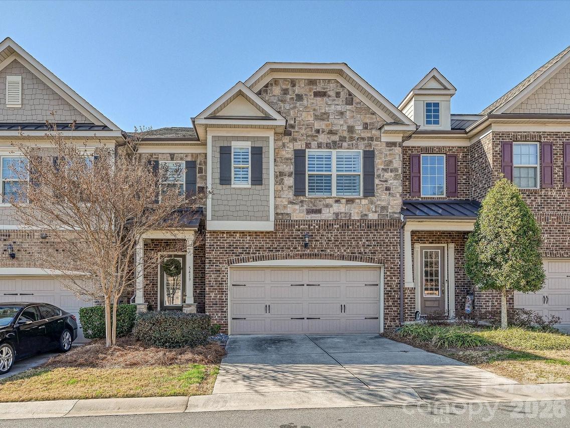 5419 Shannon Bell Ln., Charlotte, NC 28277