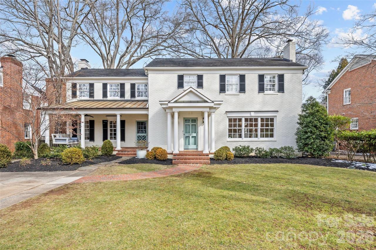 2521 Hampton Ave., Charlotte, NC 28207