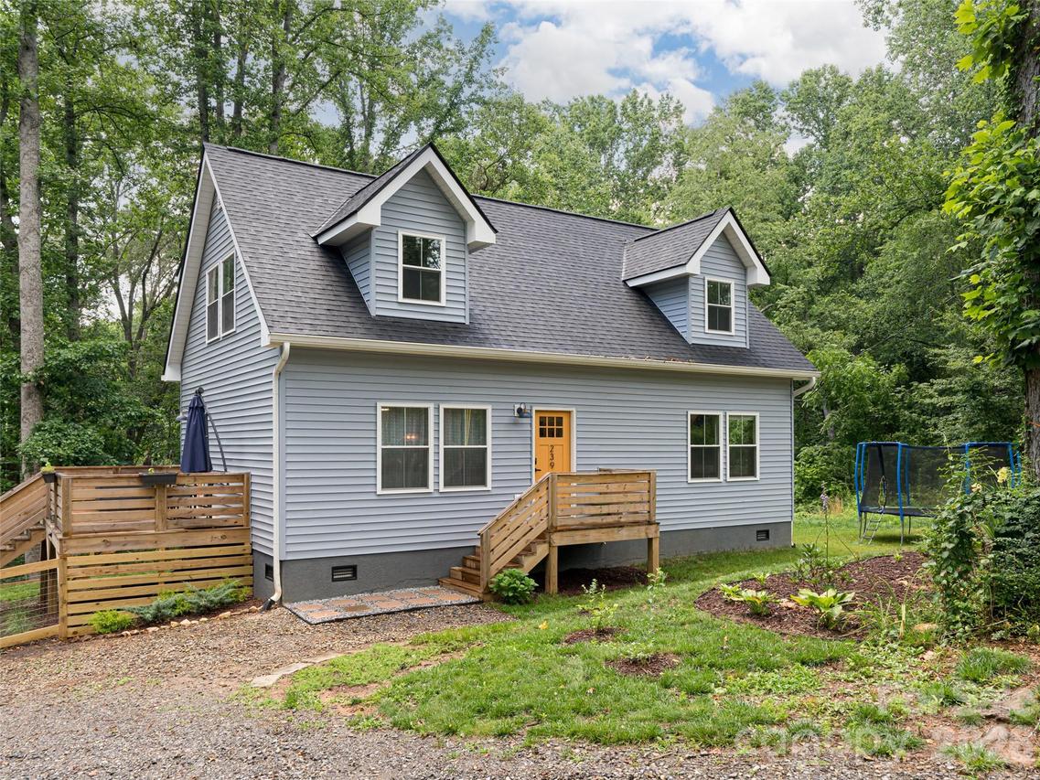239 Bonnies Meadow Pl., Asheville, NC 28806