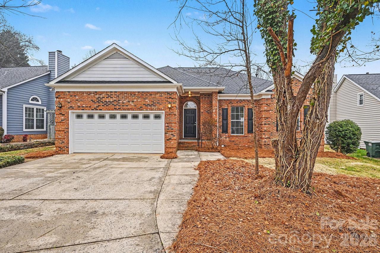150 Ashford Hollow Ln., Mooresville, NC 28117