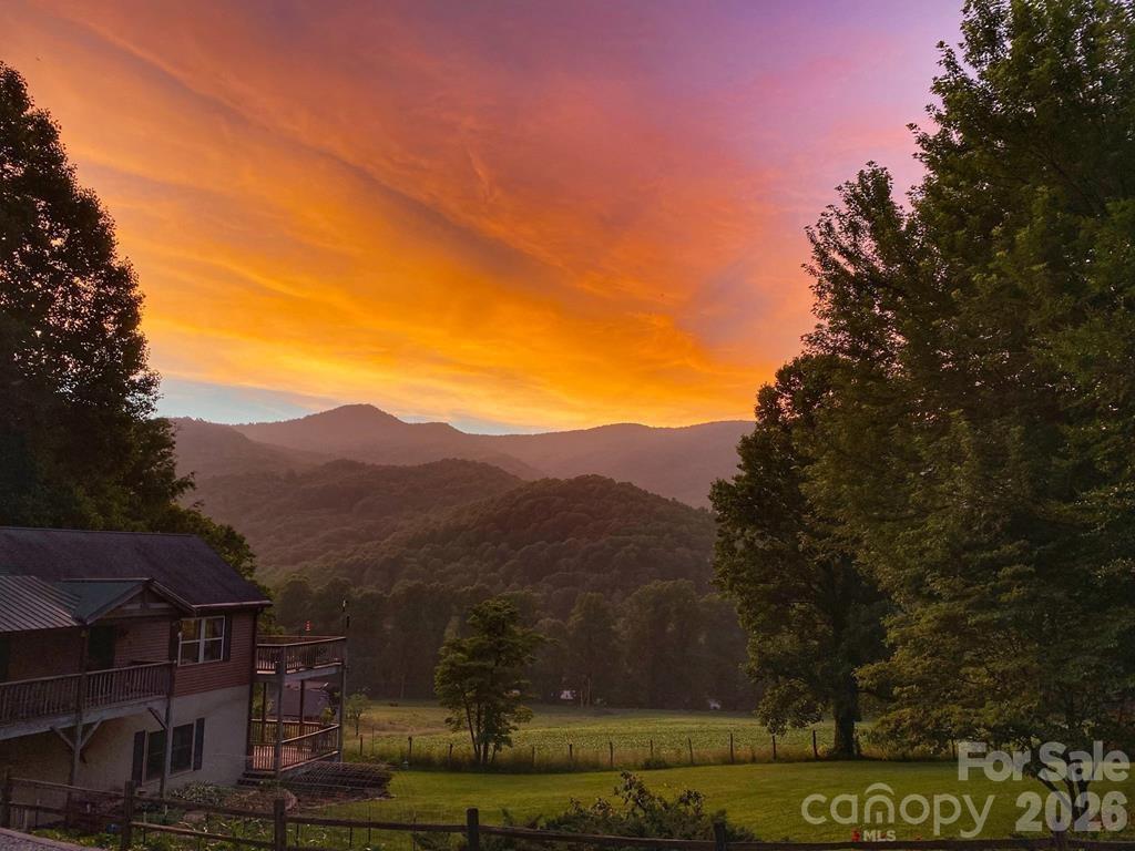 262 Sams Tr., Waynesville, NC 28786