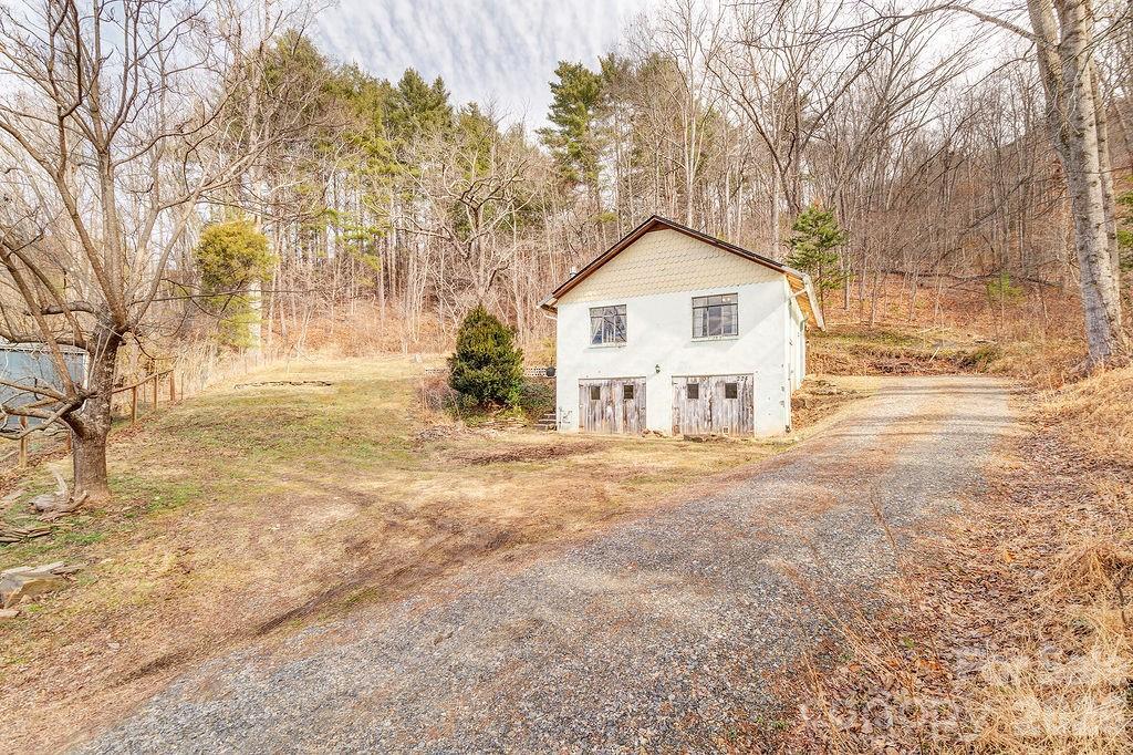 224 Old Home Rd., Asheville, NC 28804