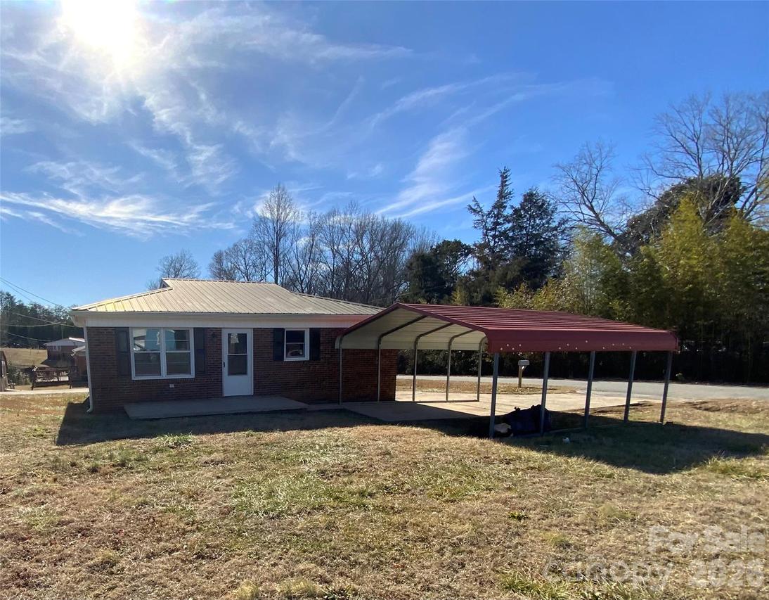 109 Fish Camp Rd., Forest City, NC 28043
