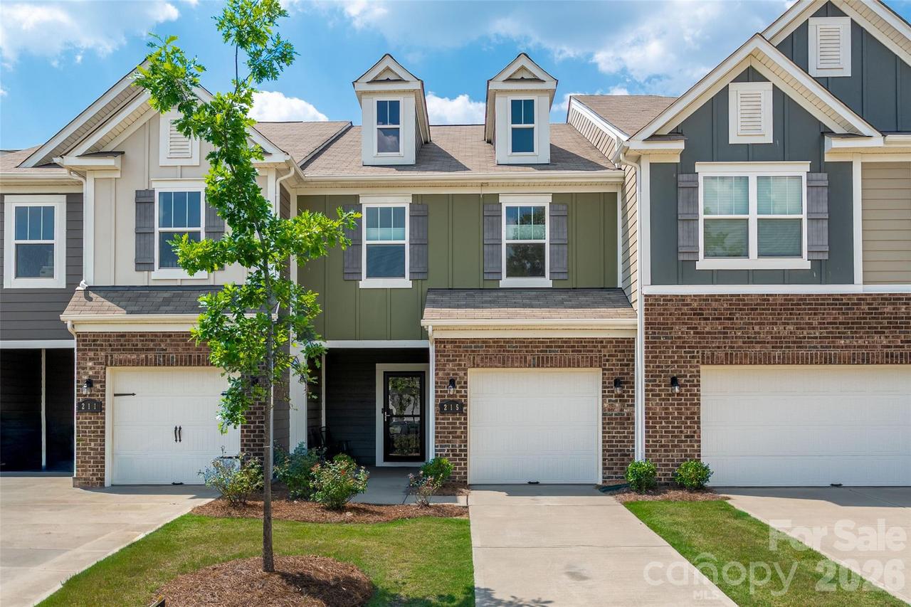 215 Harpers Run Ln., Matthews, NC 28104