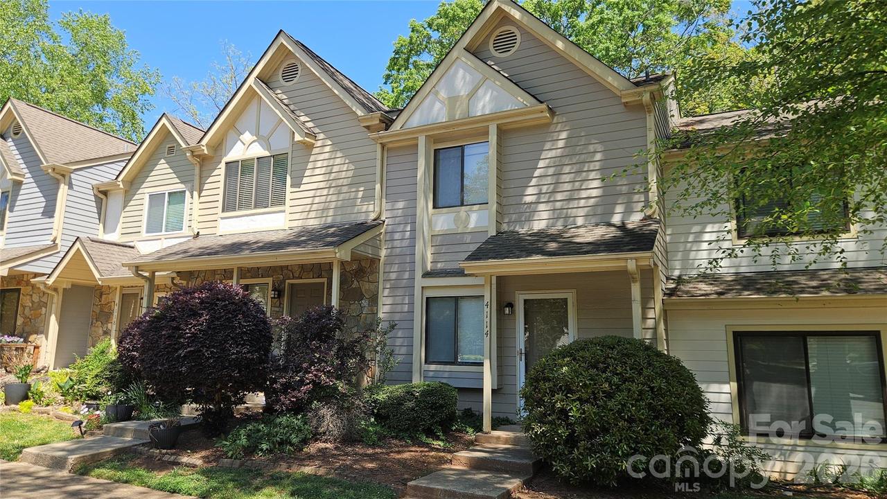 4114 N Course Dr., Charlotte, NC 28277