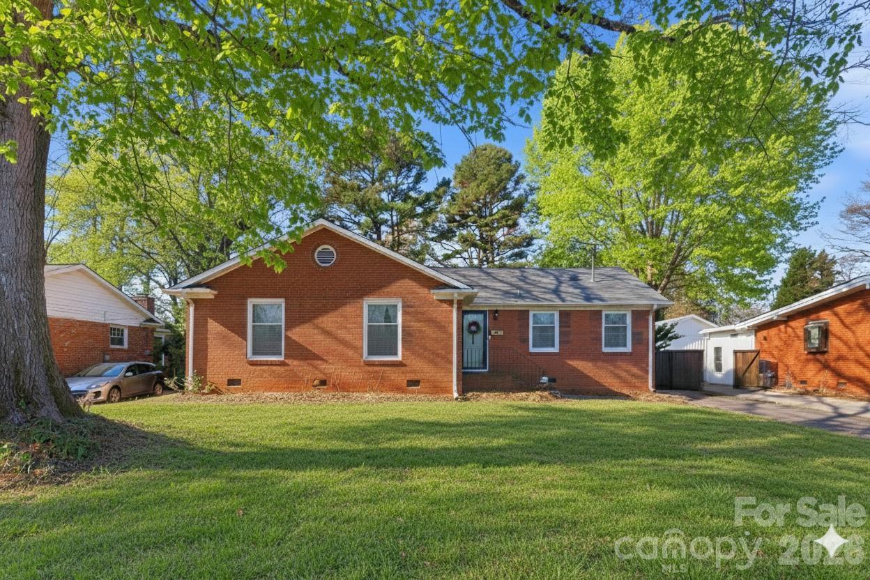 6814 Starcrest Dr., Charlotte, NC 28210