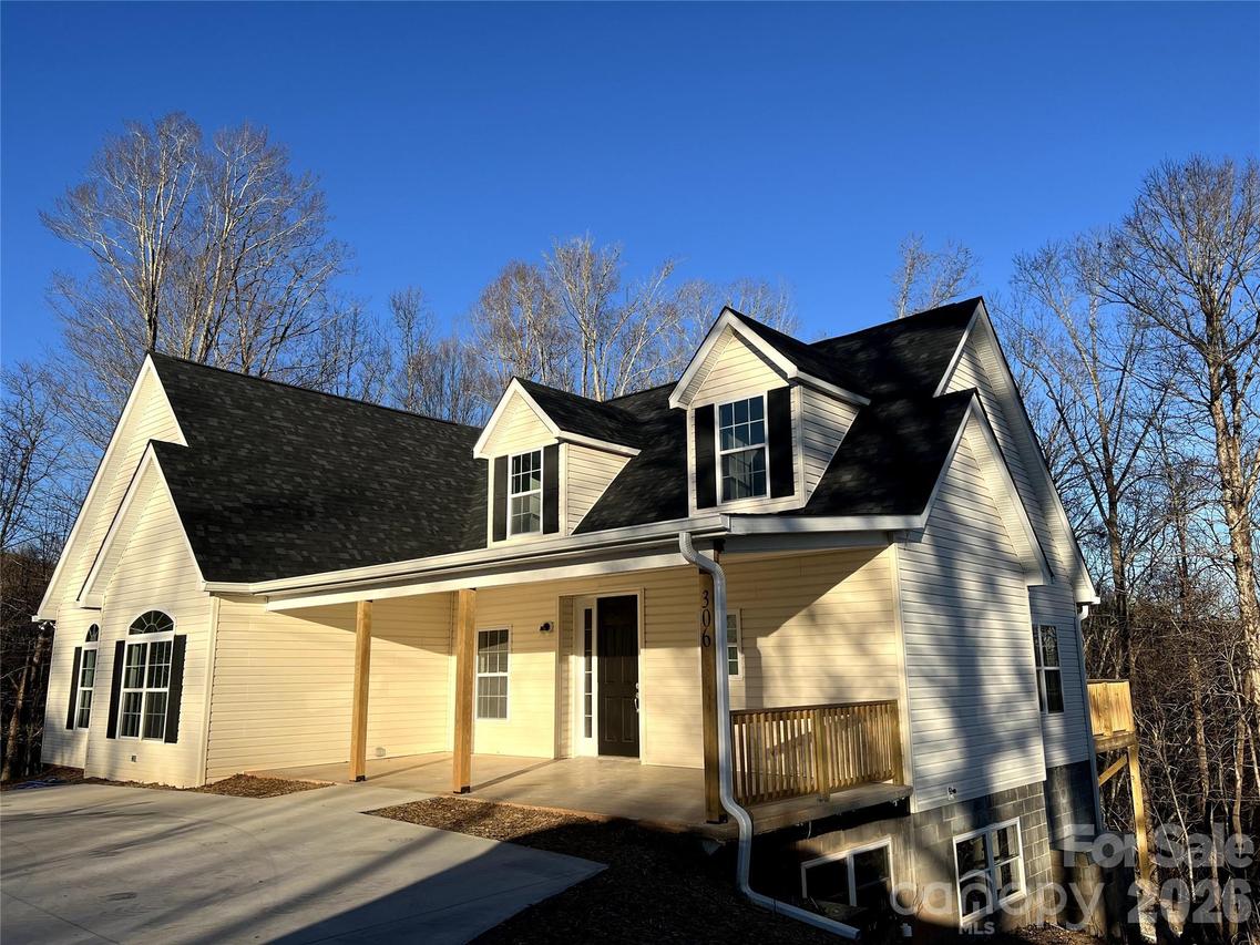 306 N Cemetery St., Old Fort, NC 28762