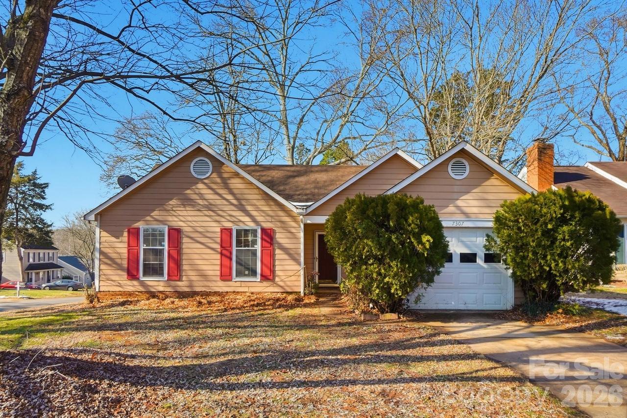 7307 Morris Pond Dr., Charlotte, NC 28227