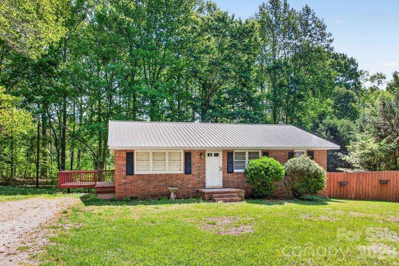 [Address Hidden by Seller], Pleasant Garden, NC 27313
