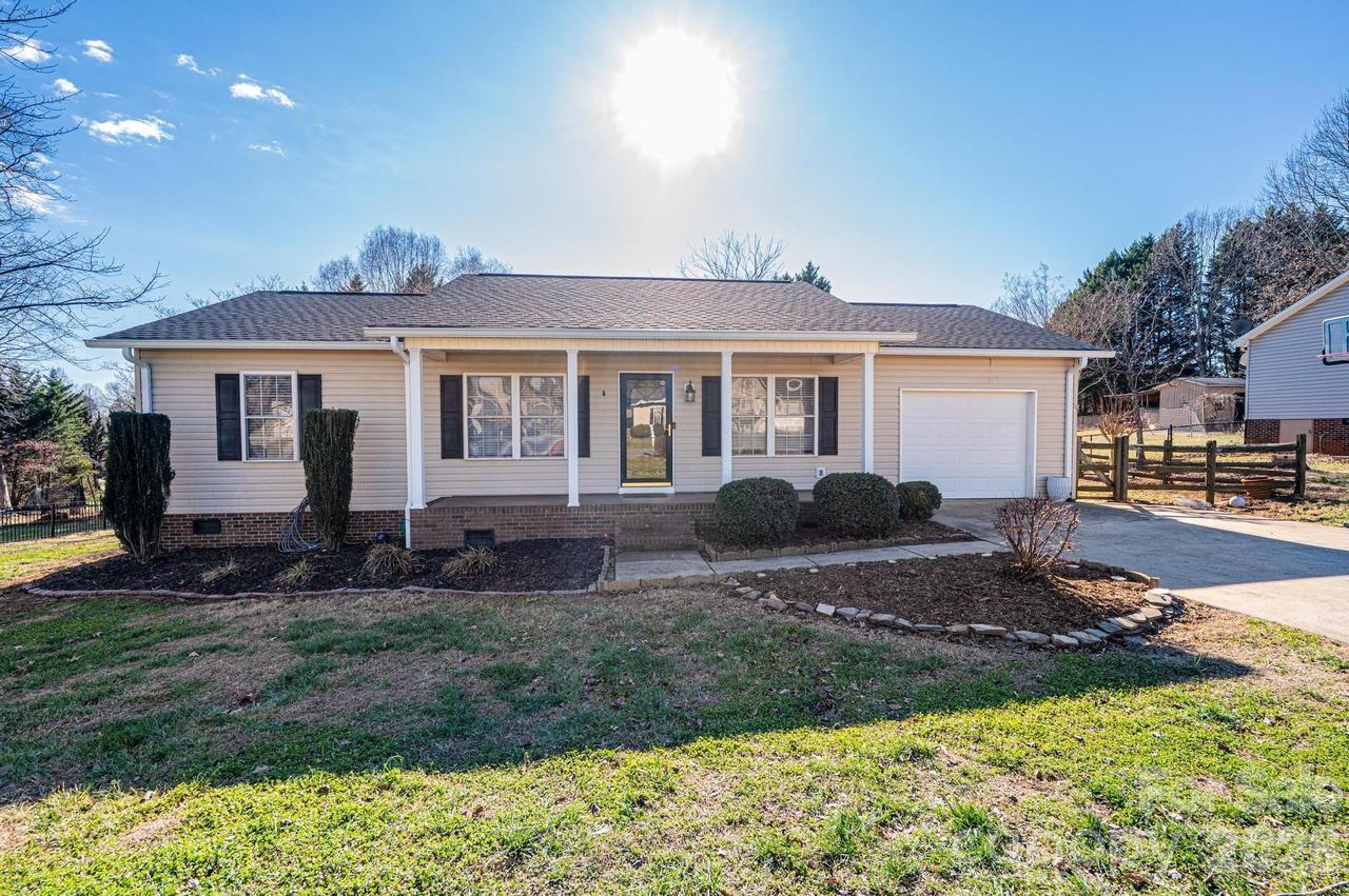 1355 Millrace Dr., Conover, NC 28613