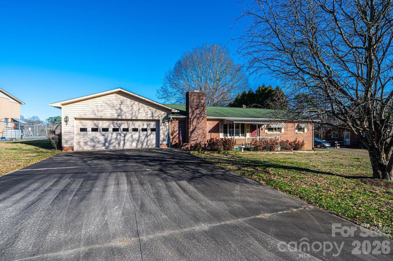 100 Carswell St., Valdese, NC 28690