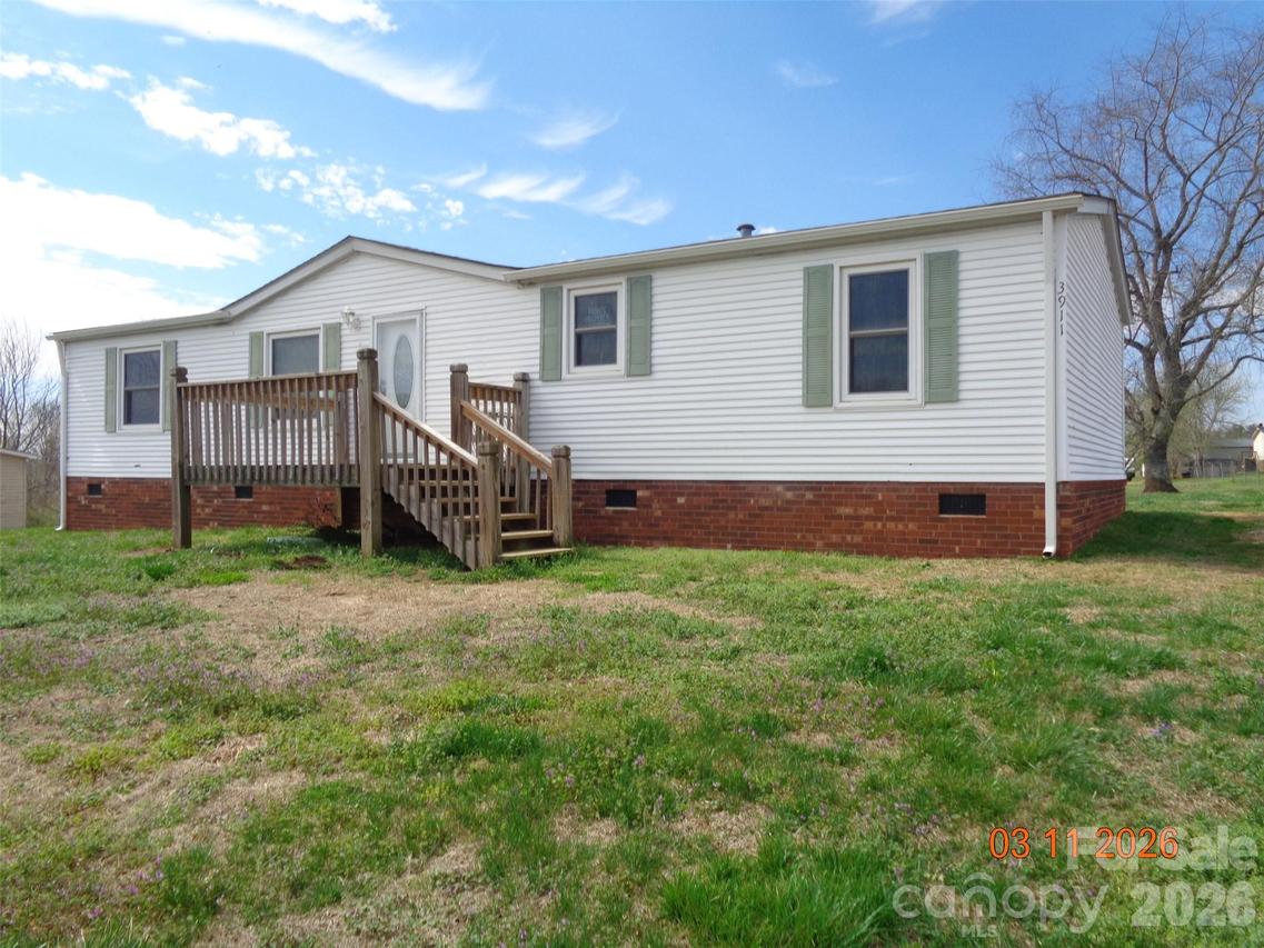 3911 Woodmont Ct., Lenoir, NC 28645