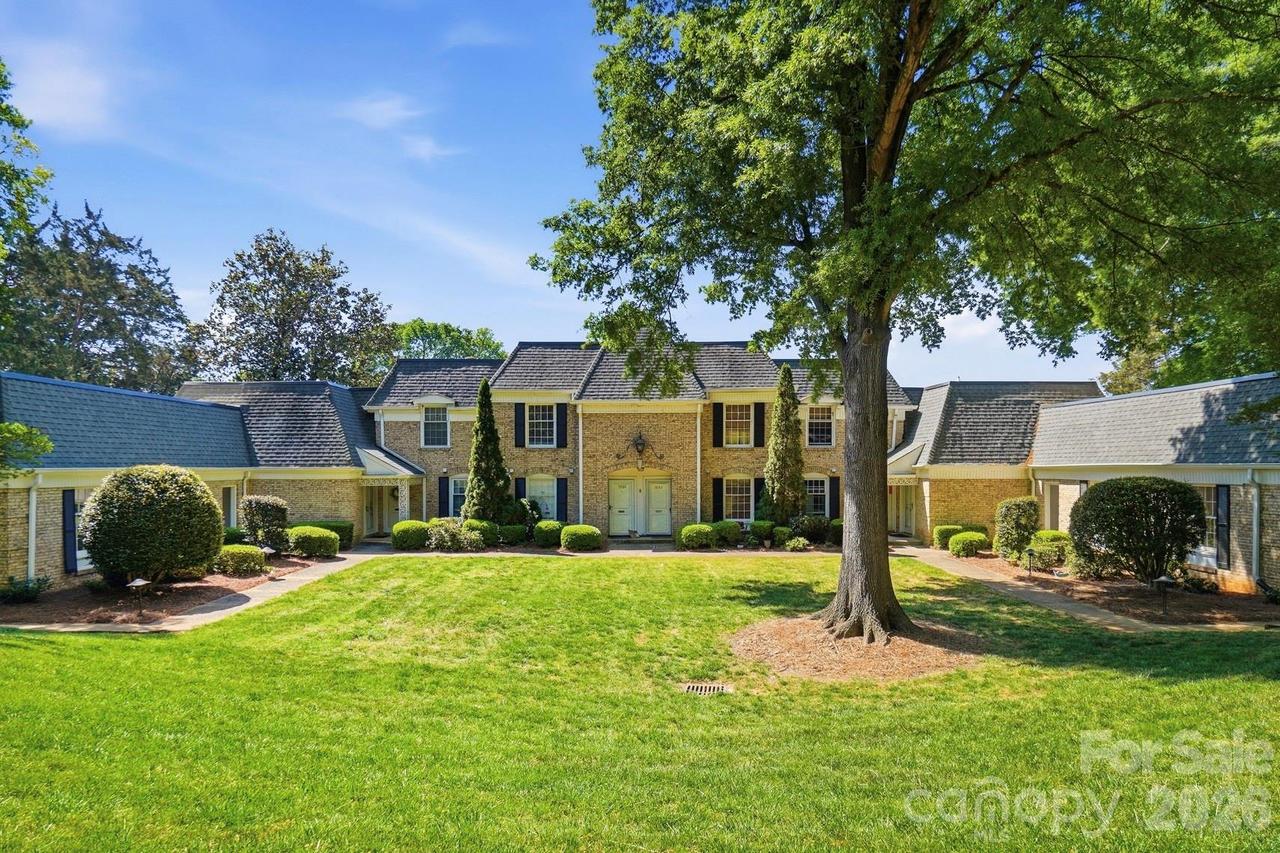 7027 Quail Hill Rd., Charlotte, NC 28210