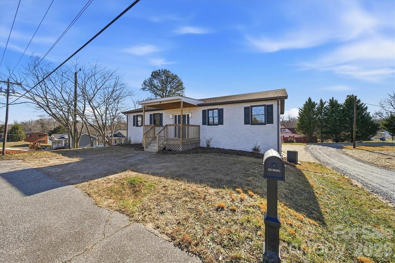 2944 Us Highway 70 Hwy., Connelly Springs, NC 28612