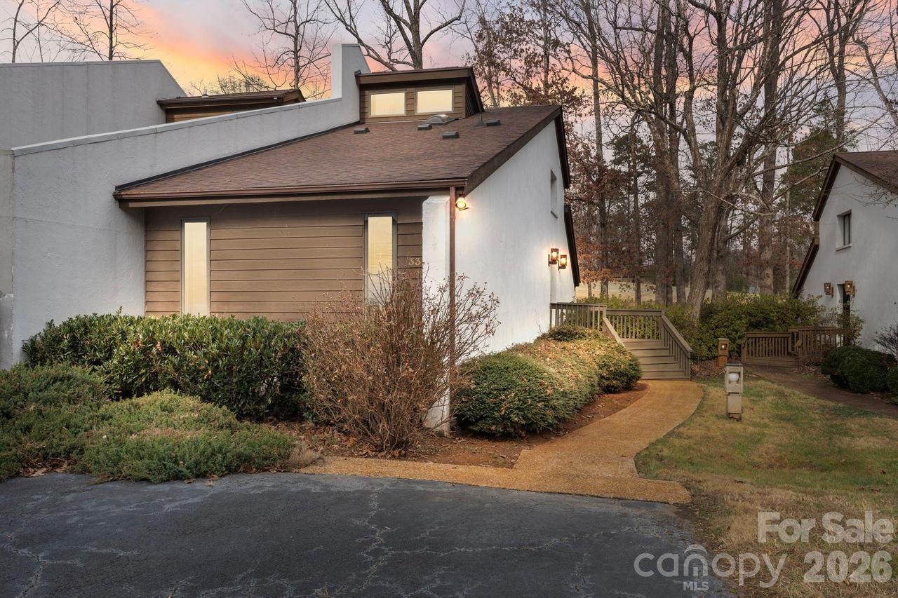 33 Lantern Ln., Lexington, NC 27292