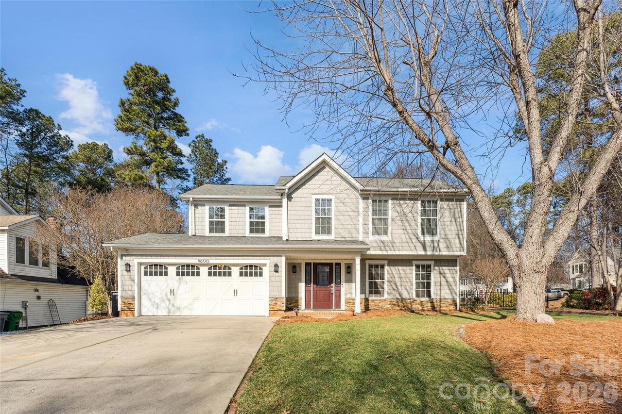 9800 Beaver Hollow Ct., Charlotte, NC 28269