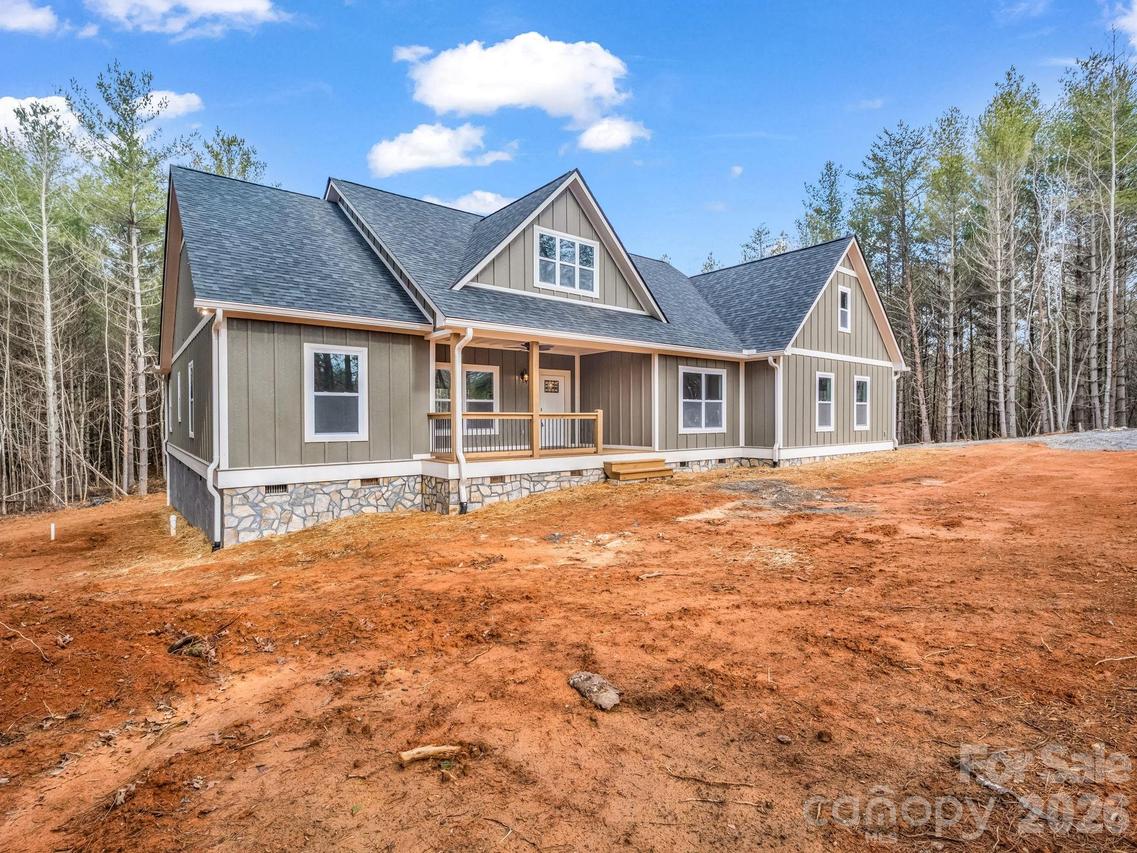 1057 Hawksbill Dr., Morganton, NC 28655