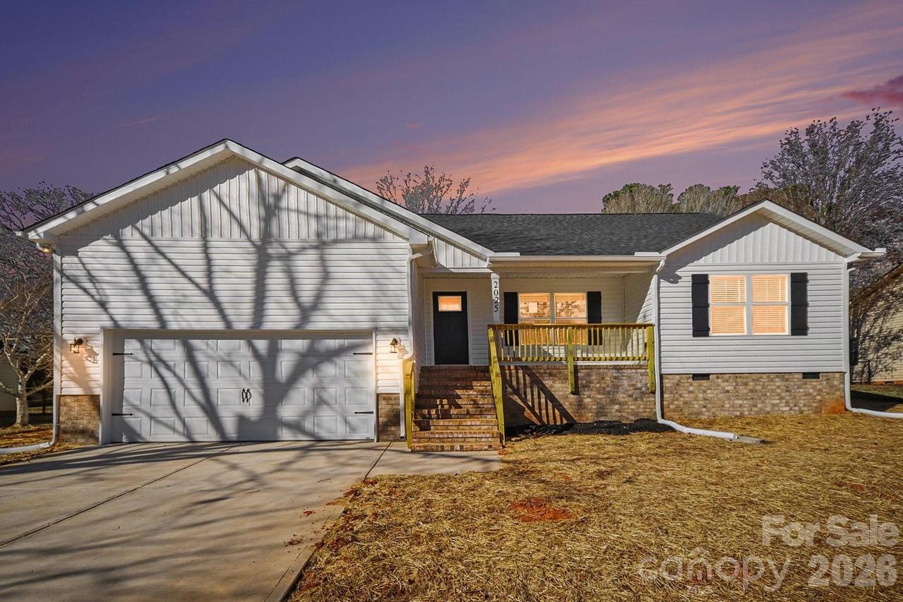 2025 Picnic Dr., Newton, NC 28658