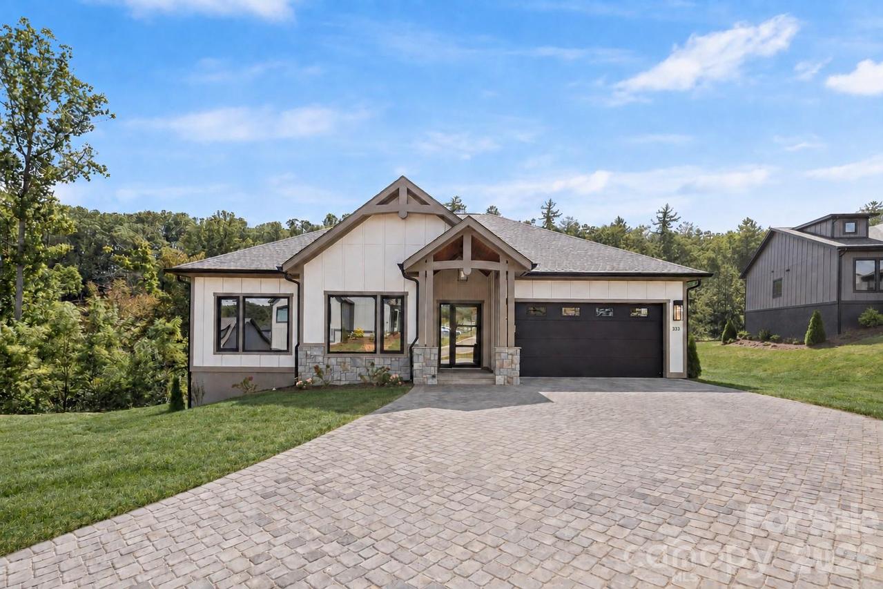 333 Avery Trail Dr. #30, Arden, NC 28704