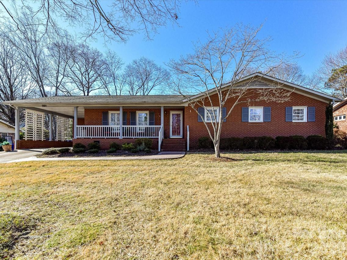 361 Wedgewood Dr., Mooresville, NC 28115