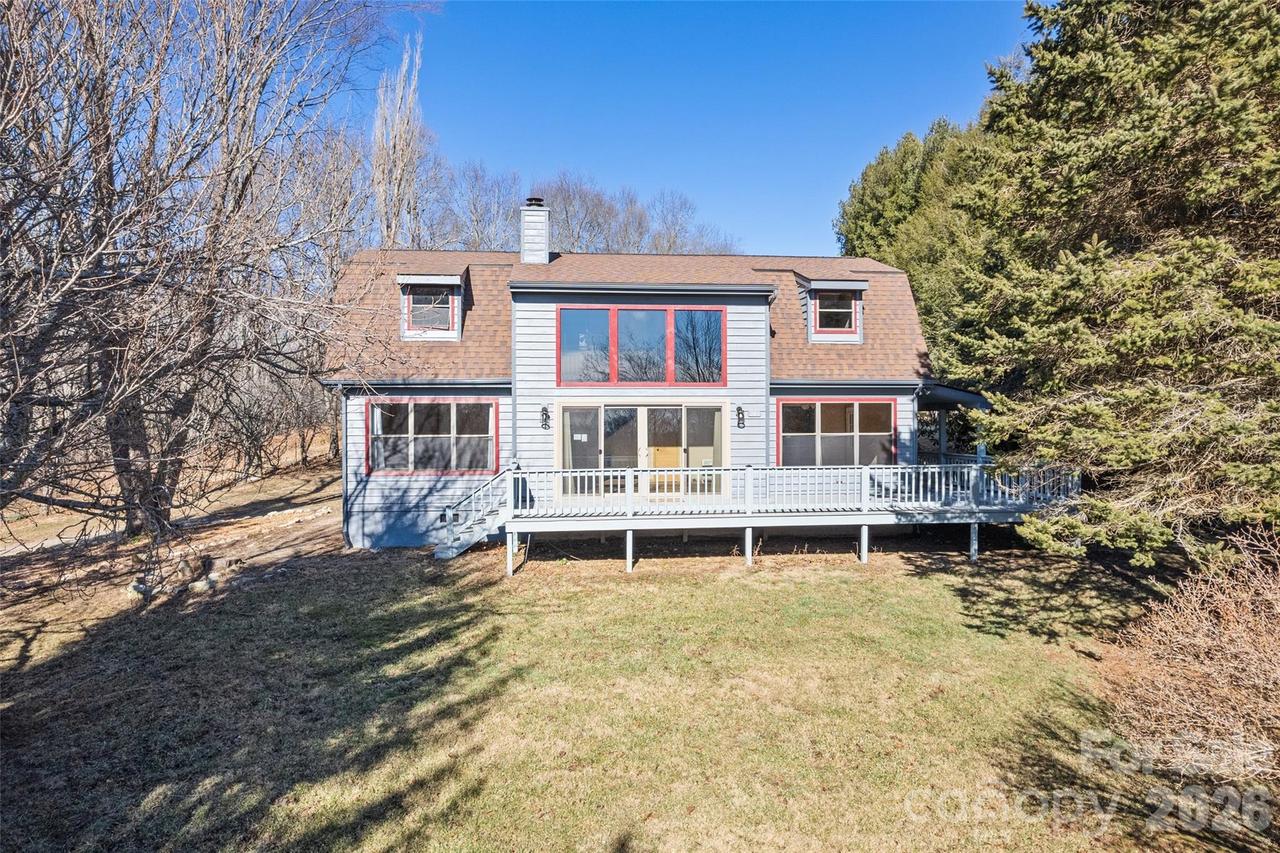 286 Pioneer Ridge Rd., Canton, NC 28716