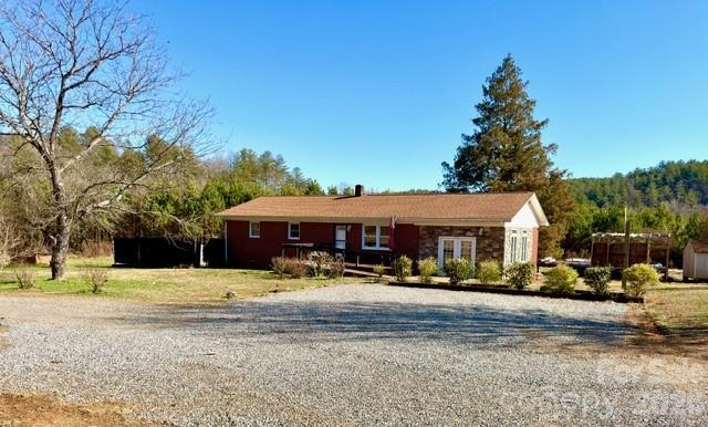 5376 Rhoney Rd., Connelly Springs, NC 28612