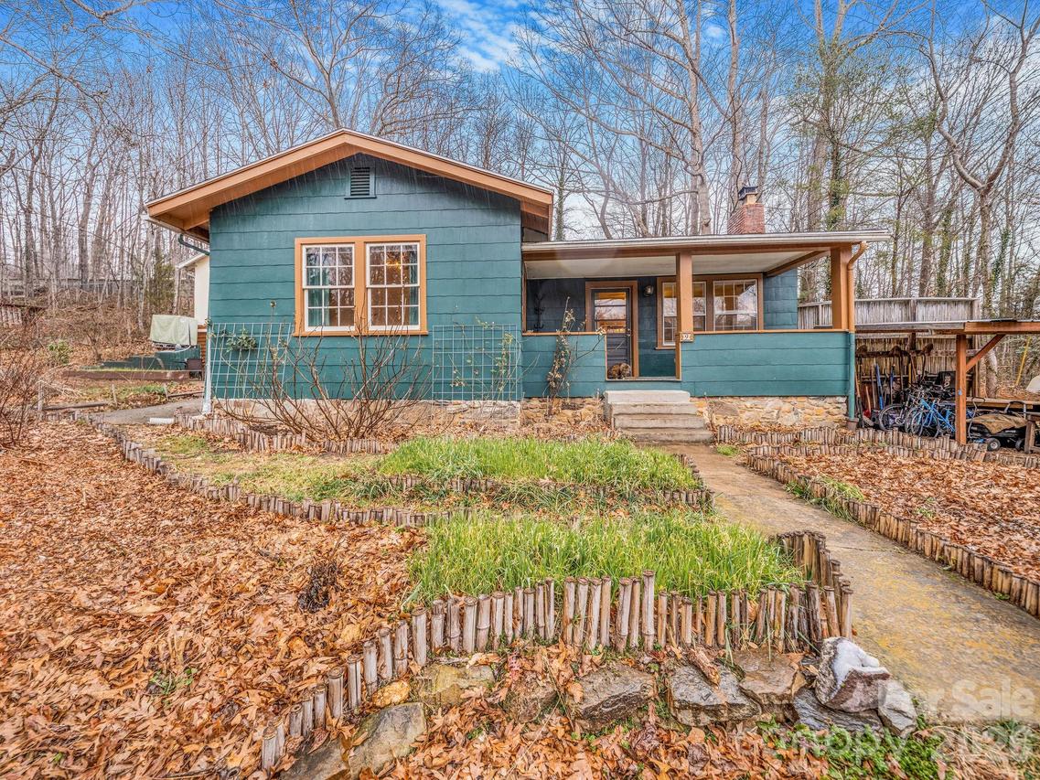 9 Mountain View Rd., Asheville, NC 28806