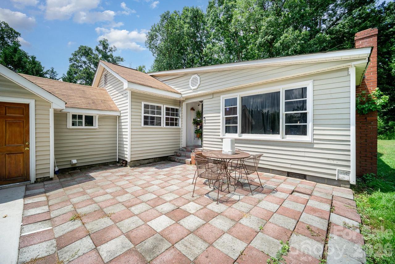 5331 Beam Lake Dr., Charlotte, NC 28216