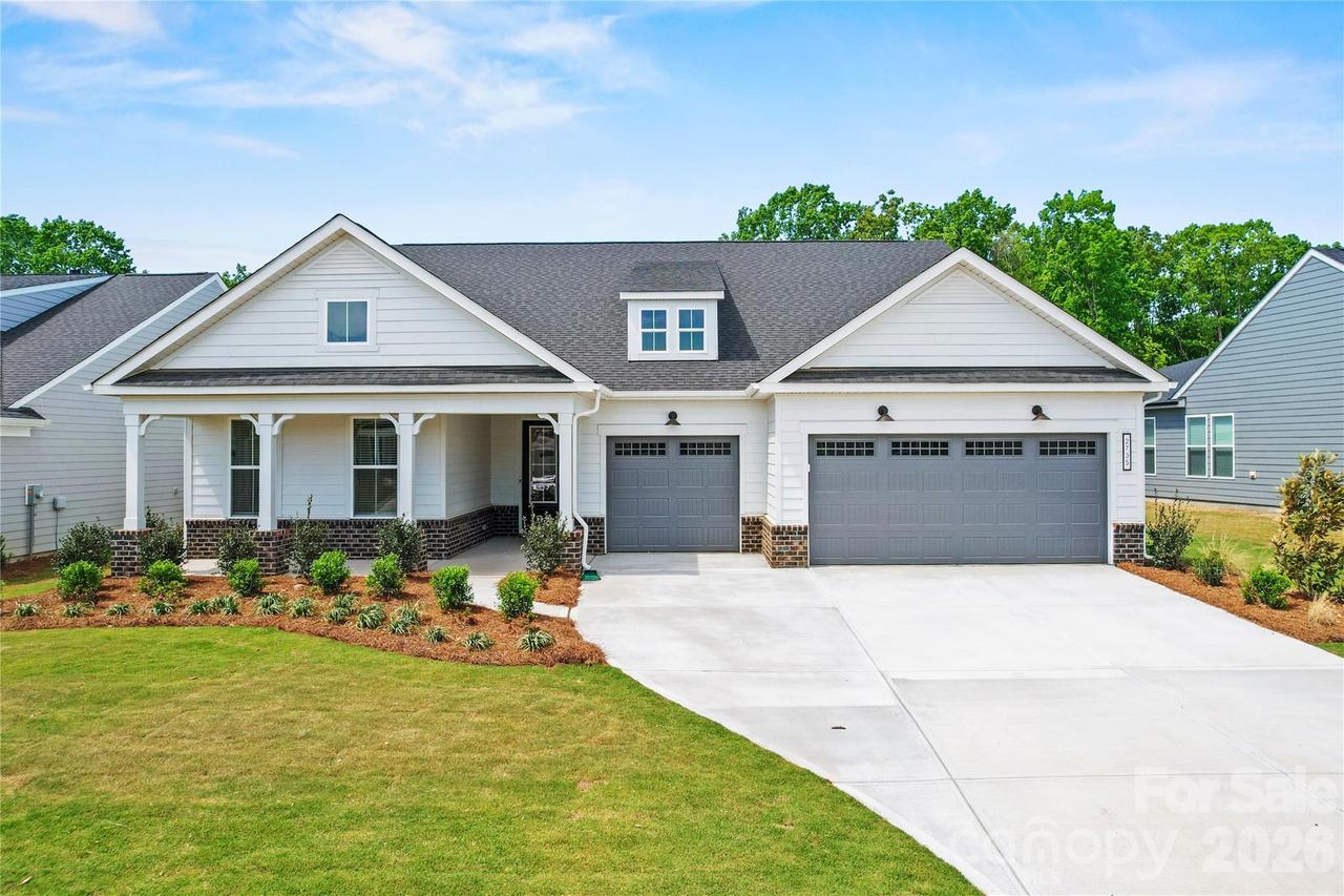 2735 Peak Ct. #211, Belmont, NC 28012