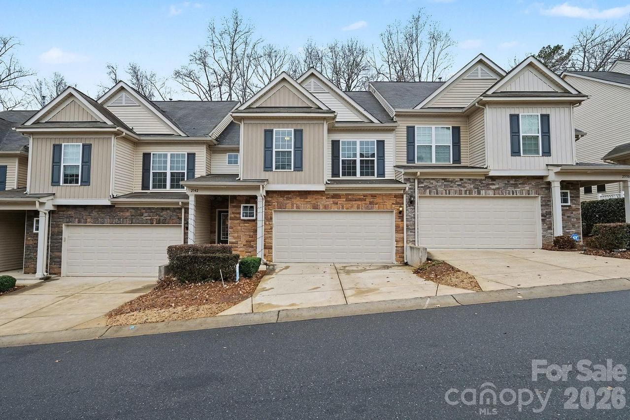 2542 Royal York Ave., Charlotte, NC 28210