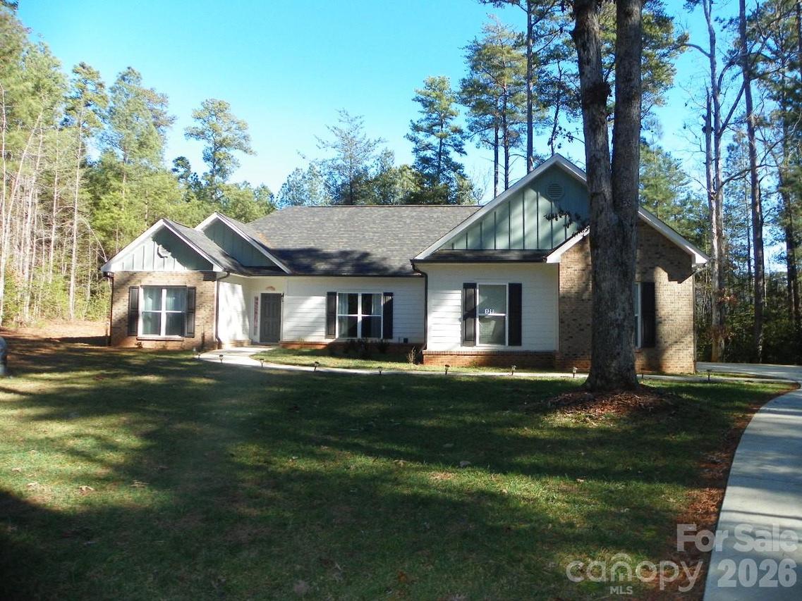 128 Summer Lake Dr., New London, NC 28127