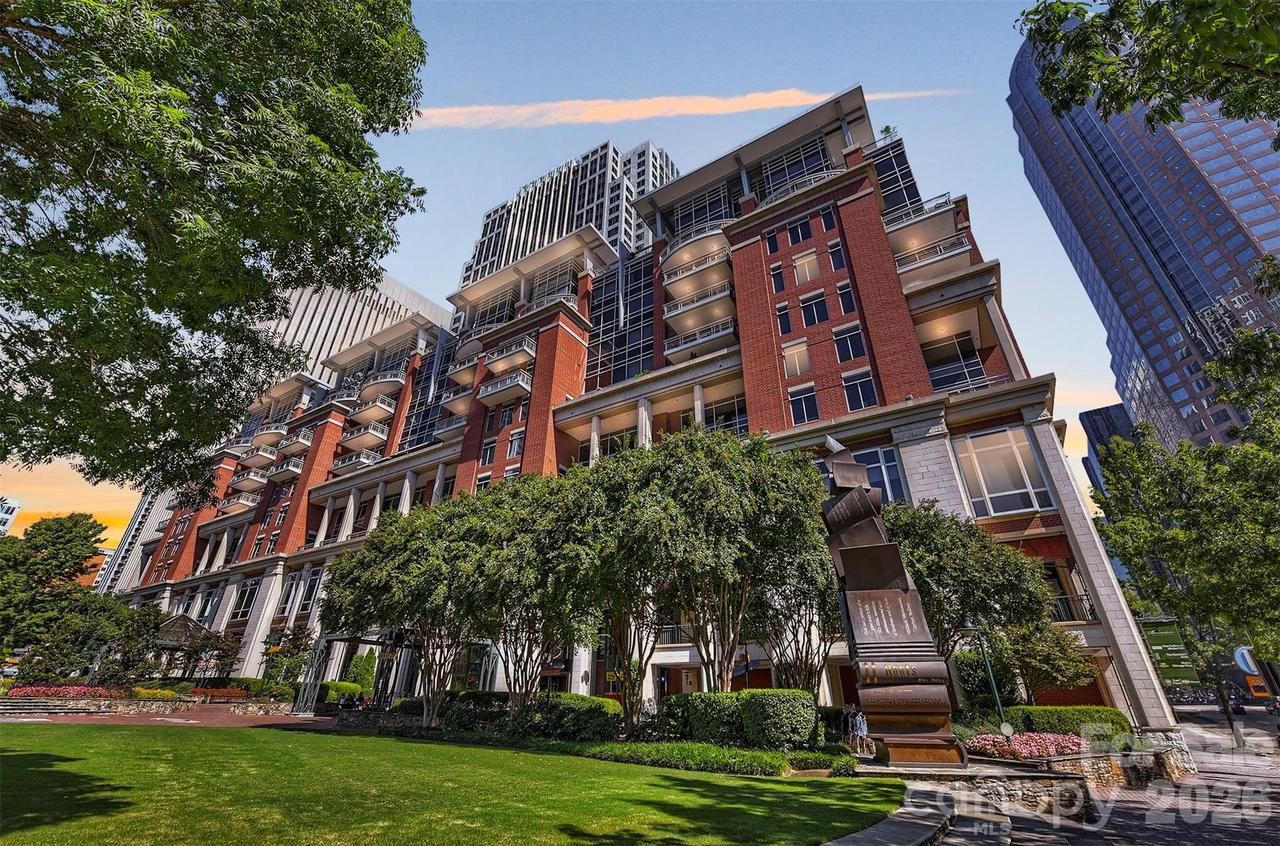 435 S Tryon St. #703, Charlotte, NC 28202