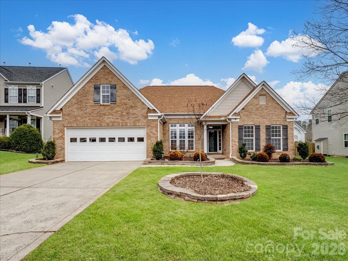 879 Pinkney Pl., Stanley, NC 28164