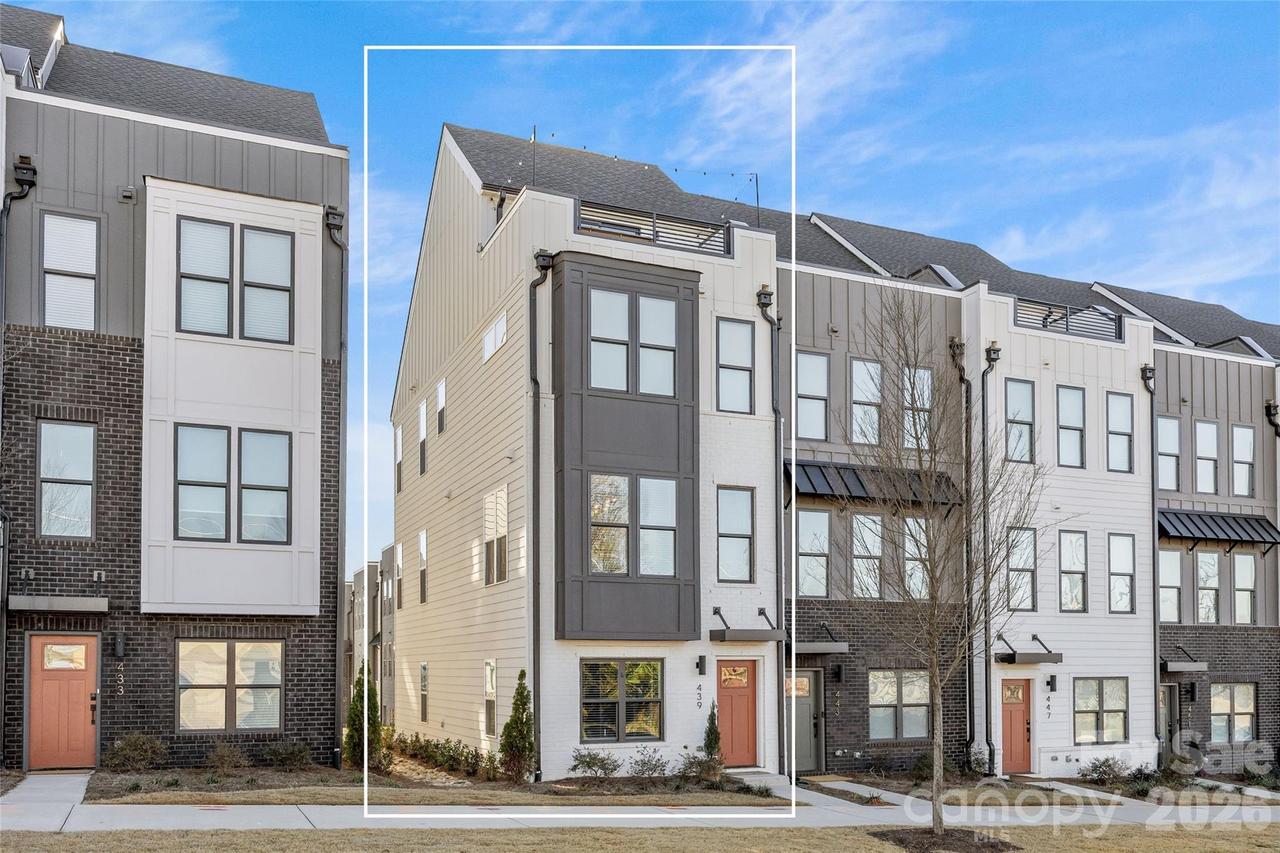 439 Blairhill Rd., Charlotte, NC 28217