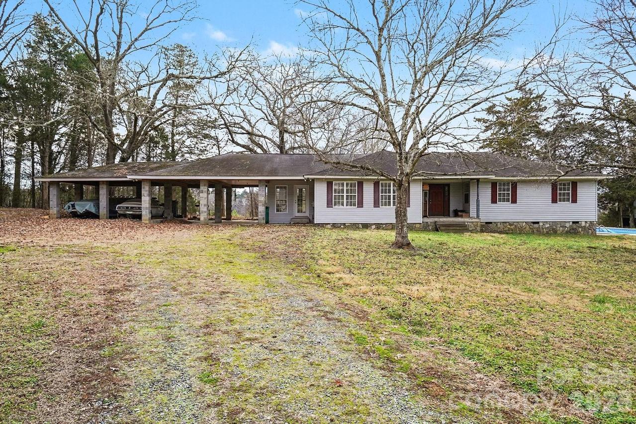 168 Jet Dr., Oakboro, NC 28129